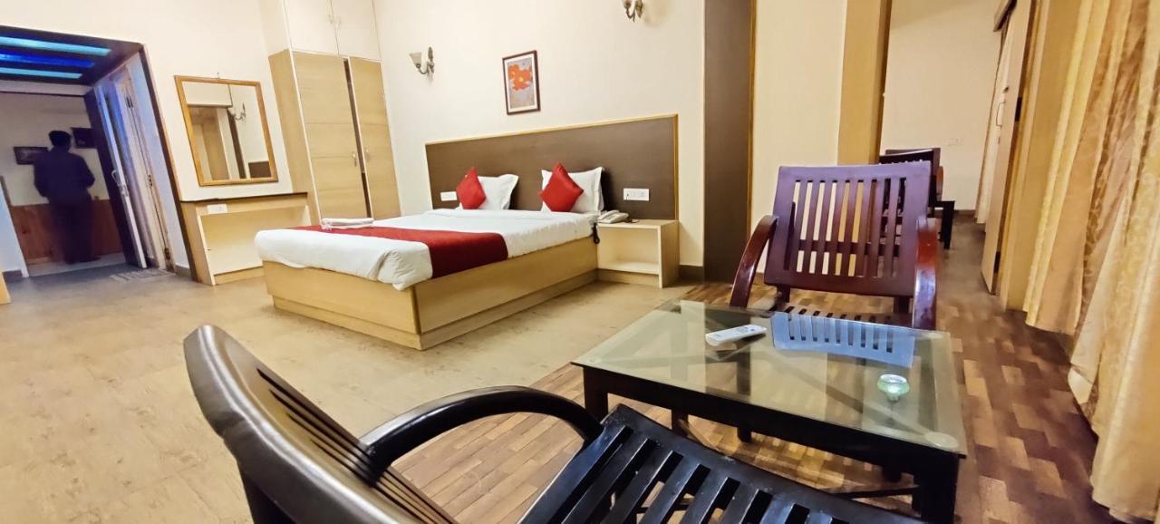 Sapphire Grand Ooty Hotel Exterior photo